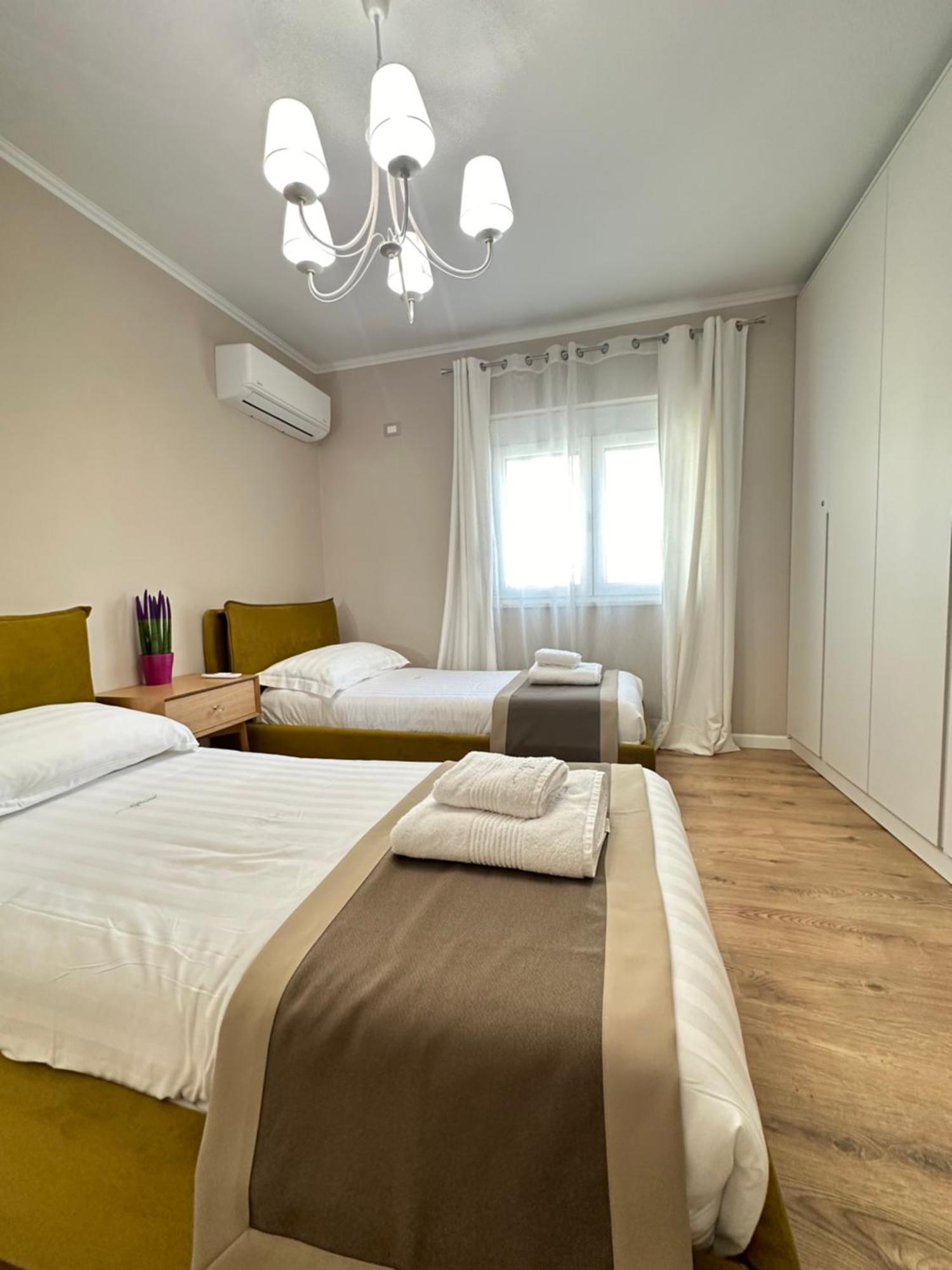 Eja Apartment 3 Tiranë Ngoại thất bức ảnh